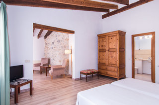 Hotel Can Moragues,Near Ajuntament,4 star