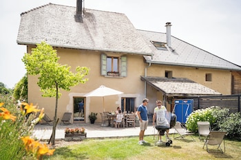 La Grange,,0 star