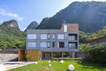 yangshuo geemu building house