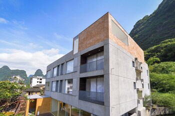 yangshuo geemu building house