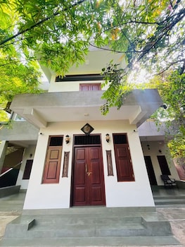 Villa Tambaka Retreat,,4 star