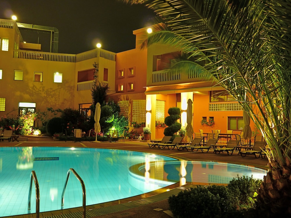 ambassador hotel thessaloniki