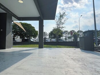 corner house puchong 18 pax kid bbq