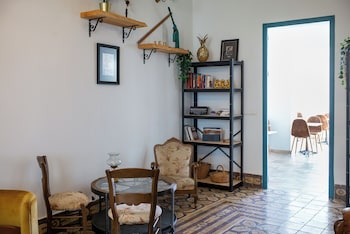 La Tienda Nueva,,2 star