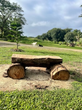maui creek bures