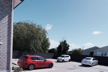 yates park motel