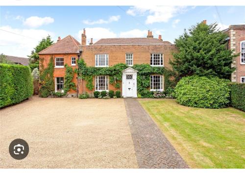 Dream Lodge,,3 star