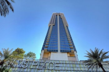 avas suite 37th flr palms place