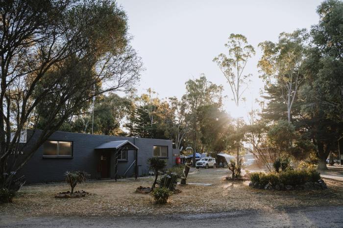 tiny away escape at grampians edge