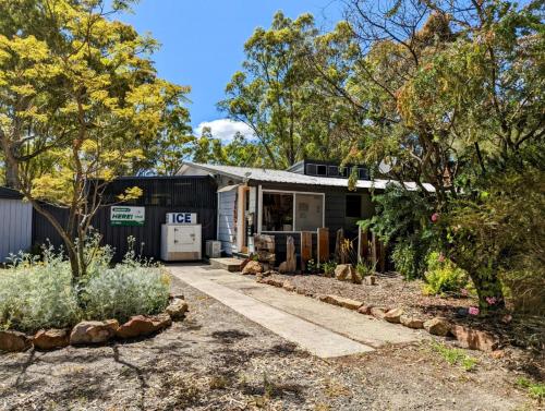 tiny away escape at grampians edge