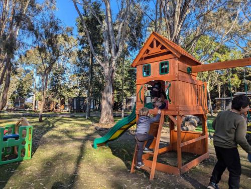 tiny away escape at grampians edge