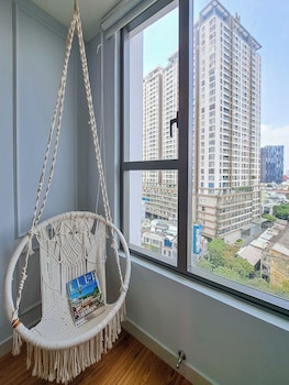 refined saigon rivergate apartment