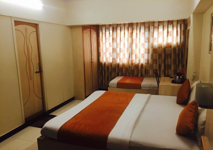 hotel woodland