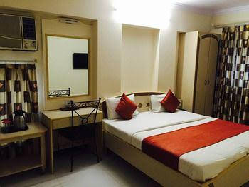 hotel woodland