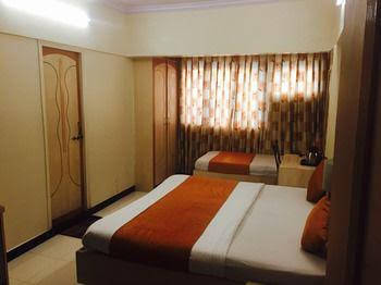 hotel woodland