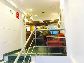 hotel woodland