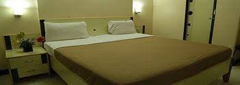 hotel woodland