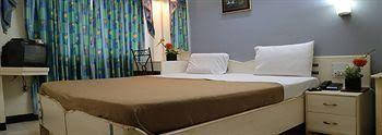 hotel woodland