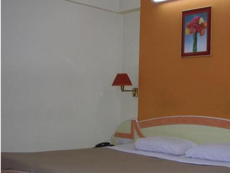 hotel woodland