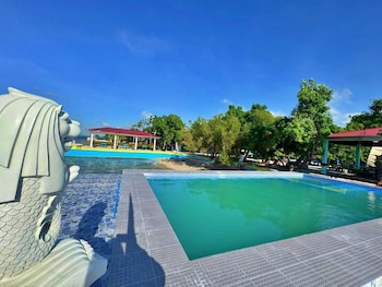 arenzo beach resort calatagan batangas