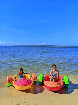 arenzo beach resort calatagan batangas