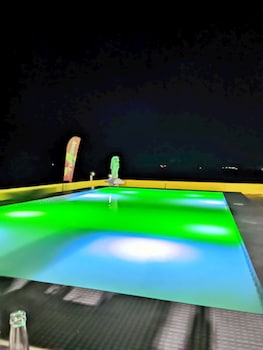 arenzo beach resort calatagan batangas