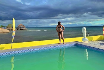 arenzo beach resort calatagan batangas