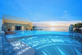 hong loan condotel apec phu yen