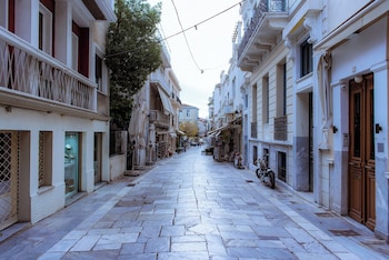 plaka apartment
