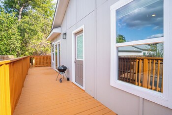 lovely and charming 4br 2 5ba near downtowns prime