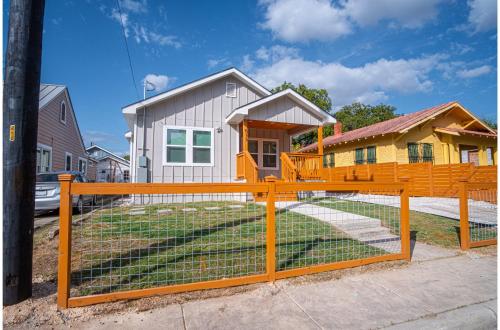 lovely and charming 4br 2 5ba near downtowns prime