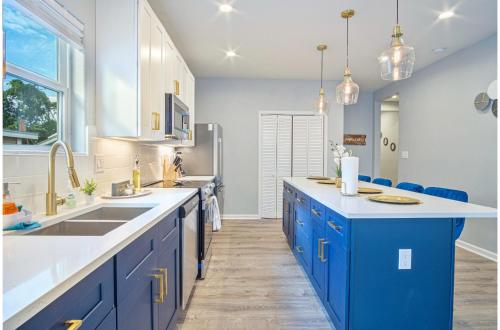 lovely and charming 4br 2 5ba near downtowns prime