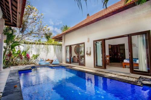 villa joyosa