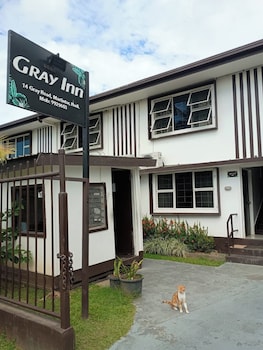 Gray Inn,,3 star
