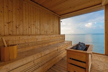 Seaside Oceana Suites By Mahaprana,,3 star