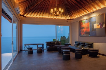 seaside oceana suites by mahaprana