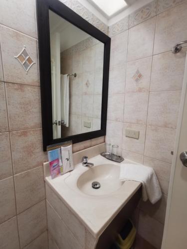 tagaytay country hotel