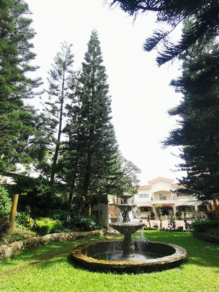 tagaytay country hotel