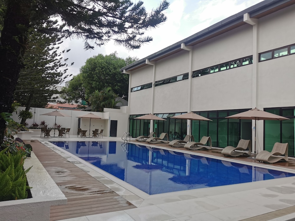 tagaytay country hotel