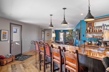 River Retreat Kananaskis,,4 star