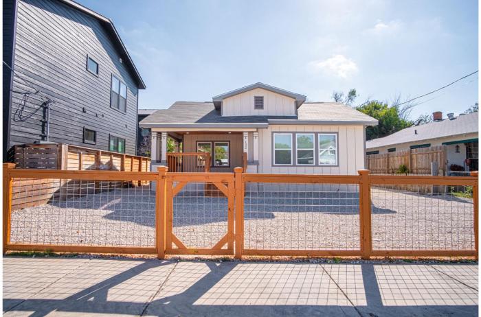 perfect spot to relax 4br 3ba near dtown hemisfair