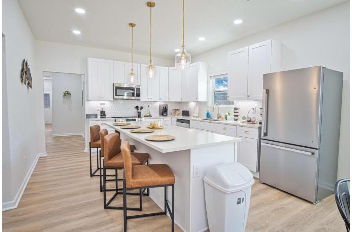 perfect spot to relax 4br 3ba near dtown hemisfair