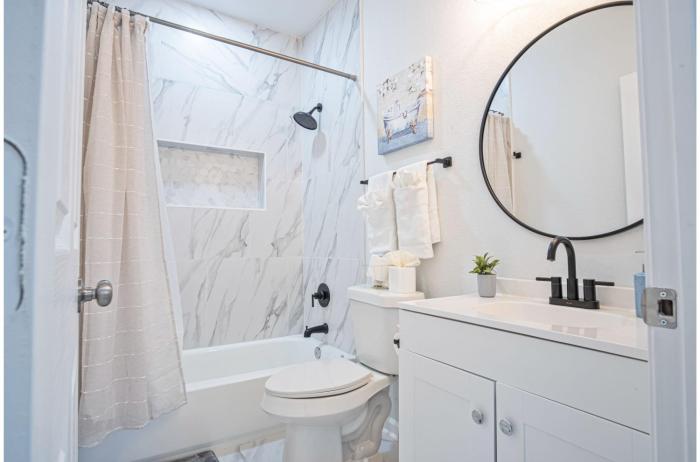 perfect spot to relax 4br 3ba near dtown hemisfair