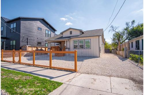 perfect spot to relax 4br 3ba near dtown hemisfair