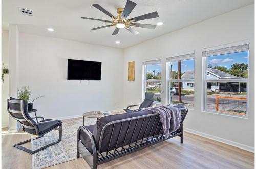 perfect spot to relax 4br 3ba near dtown hemisfair