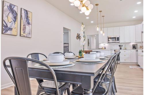 perfect spot to relax 4br 3ba near dtown hemisfair