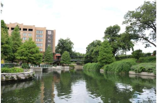 perfect spot to relax 4br 3ba near dtown hemisfair