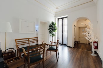 Holiday Lux Boutique Room,,4 star