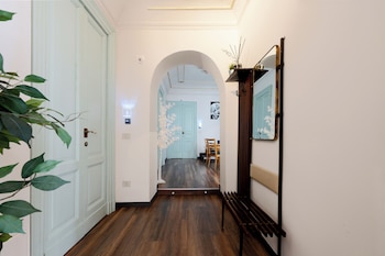 Holiday Lux Boutique Room,,4 star