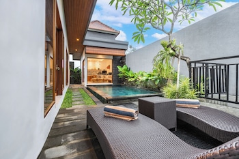Made Ubud Villa,,4 star